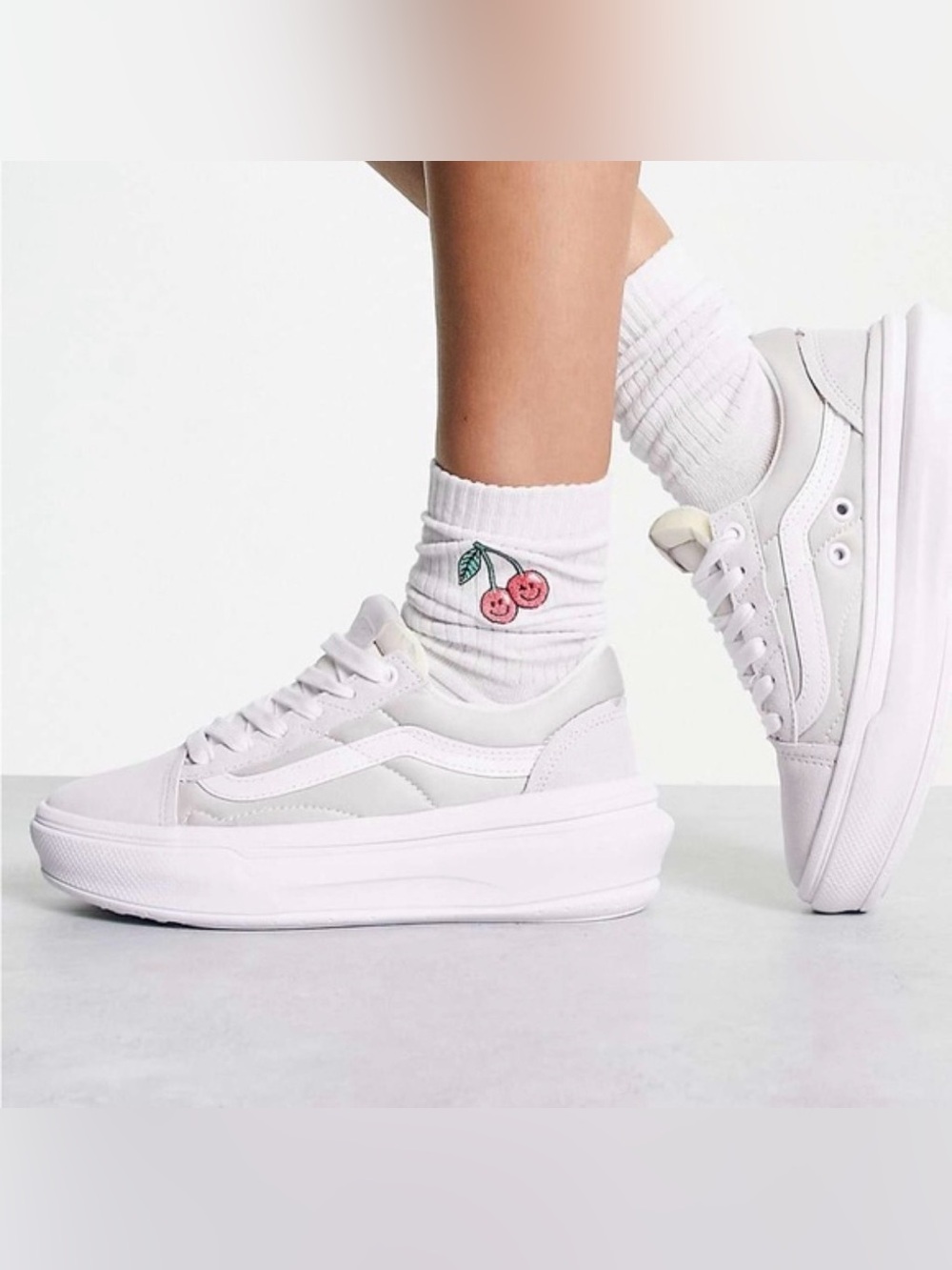 Vans ComfyCush Sneakers Size 7